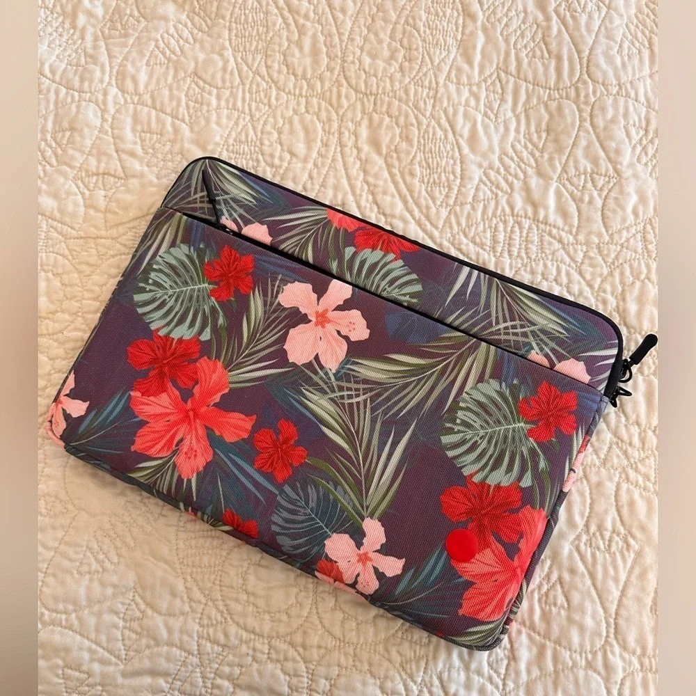 Floral Laptop Shell Cover and matching Bag for MacBook New Air 13”